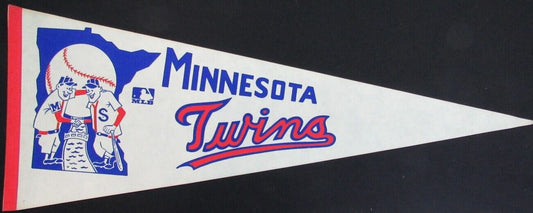 Vintage 1970's Minnesota Twins MLB full-size white felt 12"X30" pennant 157958
