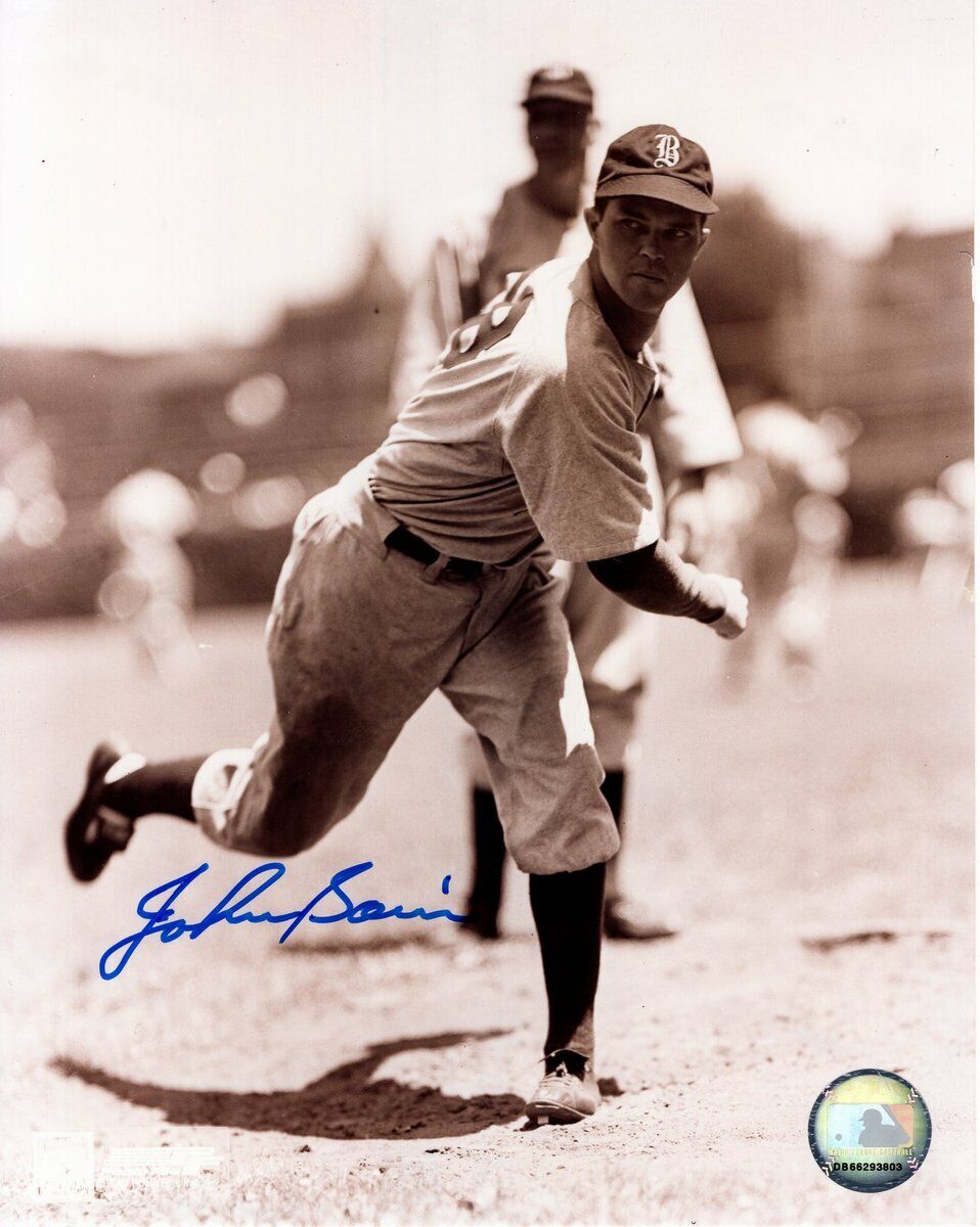 Johnny Sain Boston Braves Signed B & W 8x10 Photo MLB HOLO 136761