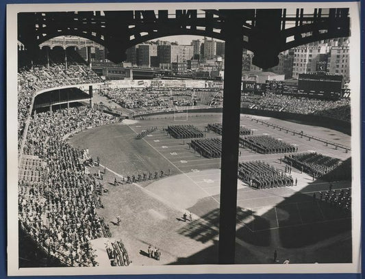 Army cadets marching Army vs Illinois football game 1947 wire 7x9 photo 114092