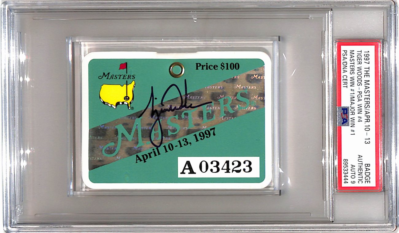 Tiger Woods Signed 1997 The Masters Golf Badge PSA Auto 9 1st Masters/Major Win