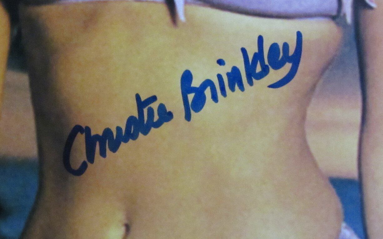 Christie Brinkley Autographed 11x14 1981 Sports Illustrated Cover Photo Beckett