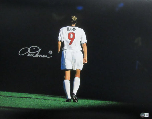 Mia Hamm US Women's Soccer Signed/Autographed 16x20 Photo Beckett 187267