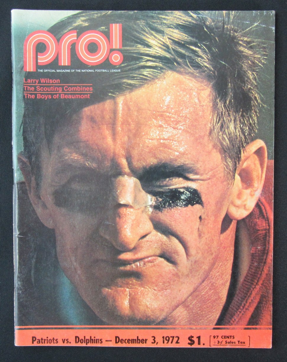 1972  New England Patriots vs. Miami Dolphin Program 12/03 Larry Wilson 172503