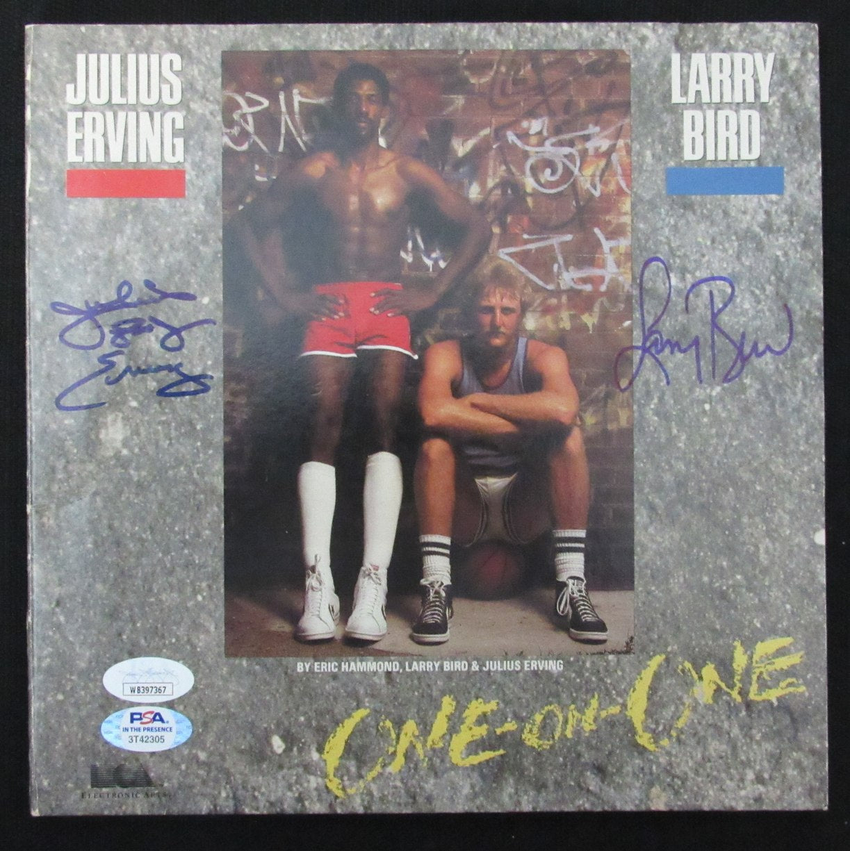 Julius Erving Larry Bird dual signed One-on-One Video Game Cover JSA/PSA 189305