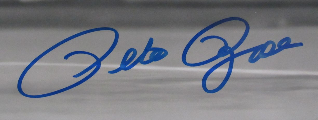 Pete Rose Philadelphia Phillies Signed 16x20 Photo JSA 189718