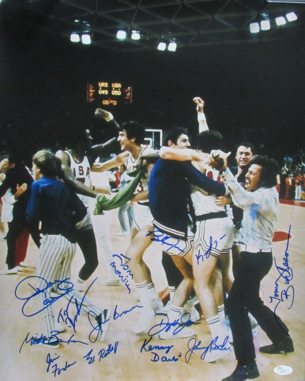 1972 Team USA Basketball 13x Team Signed 16x20 Photo Olympics JSA 193122