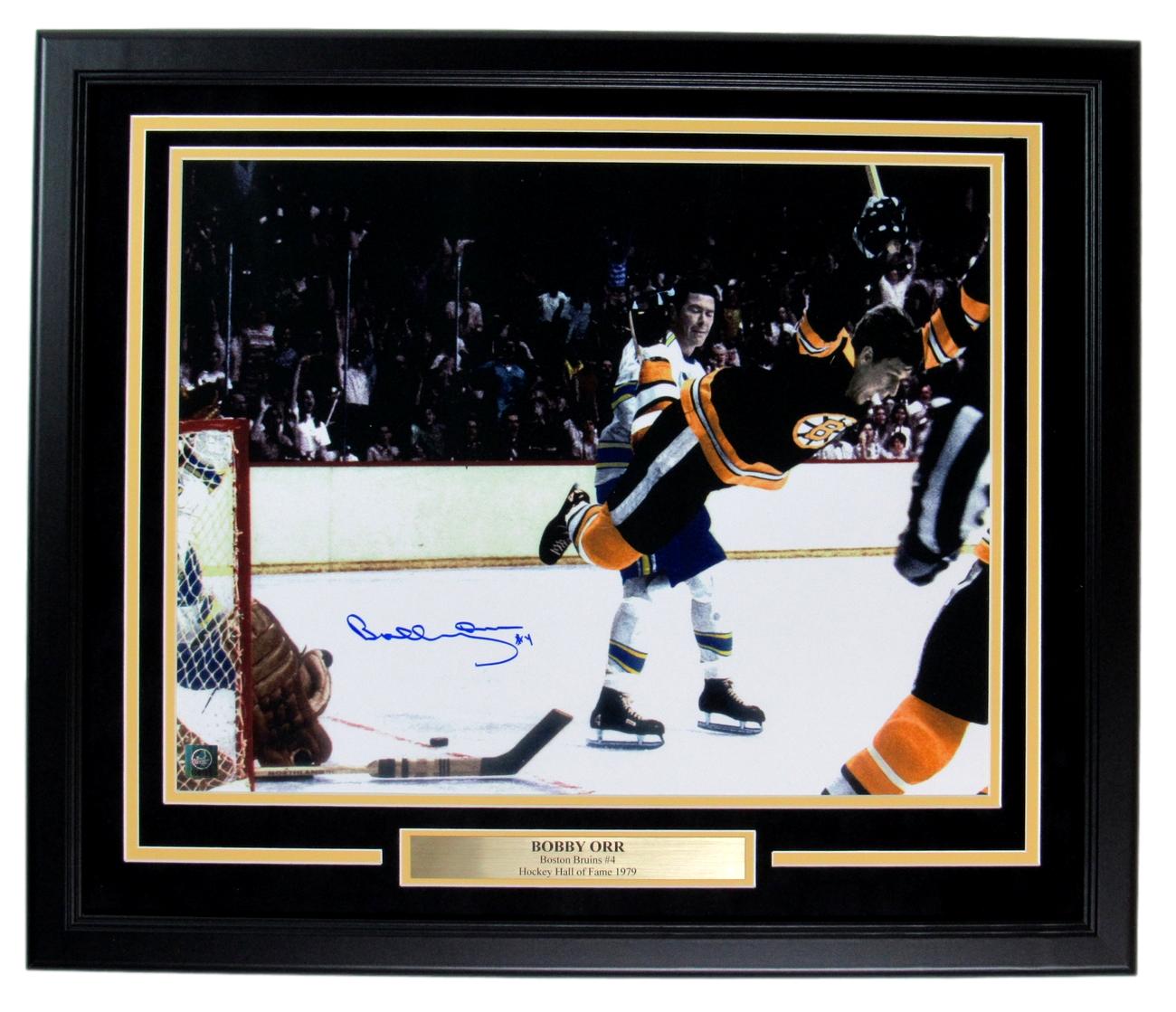 Bobby Orr Bruins Signed/Autographed 16x20 Photo Framed Bobby Orr 148404