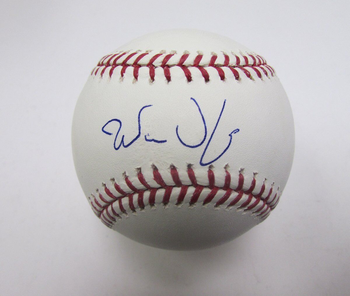 Wilson Valdez Signed/Autographed OML Baseball 139295