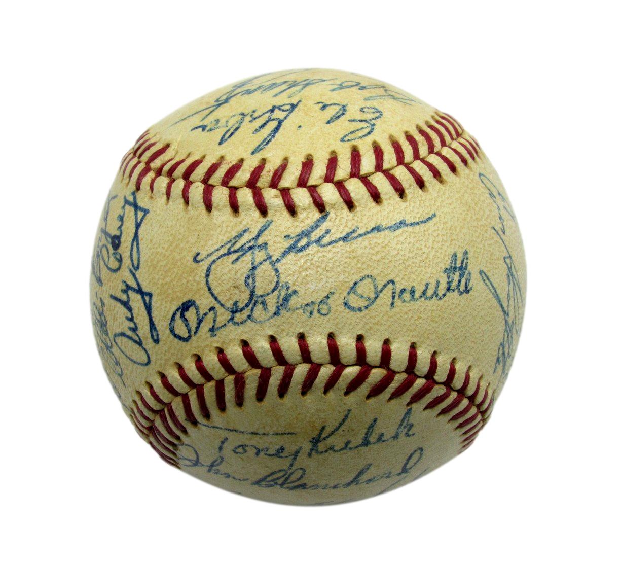 1959 Yankees OAL Team Signed Baseball (24) HOFers Berra /Ford/ Slaughter JSA