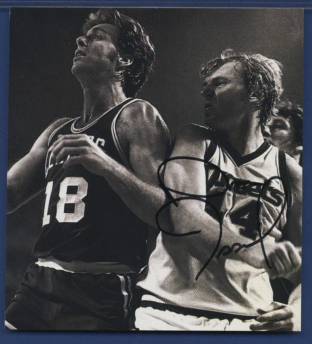 Dan Issel Nuggets Signed 6x6 photo 113827