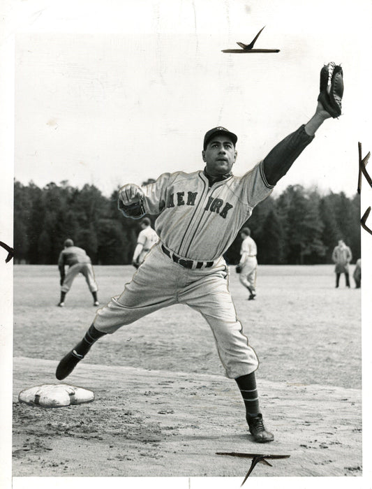 Herbert "Babe" Barna 6x8 B/W 1943 Press Wire Photo New York Giants 172785
