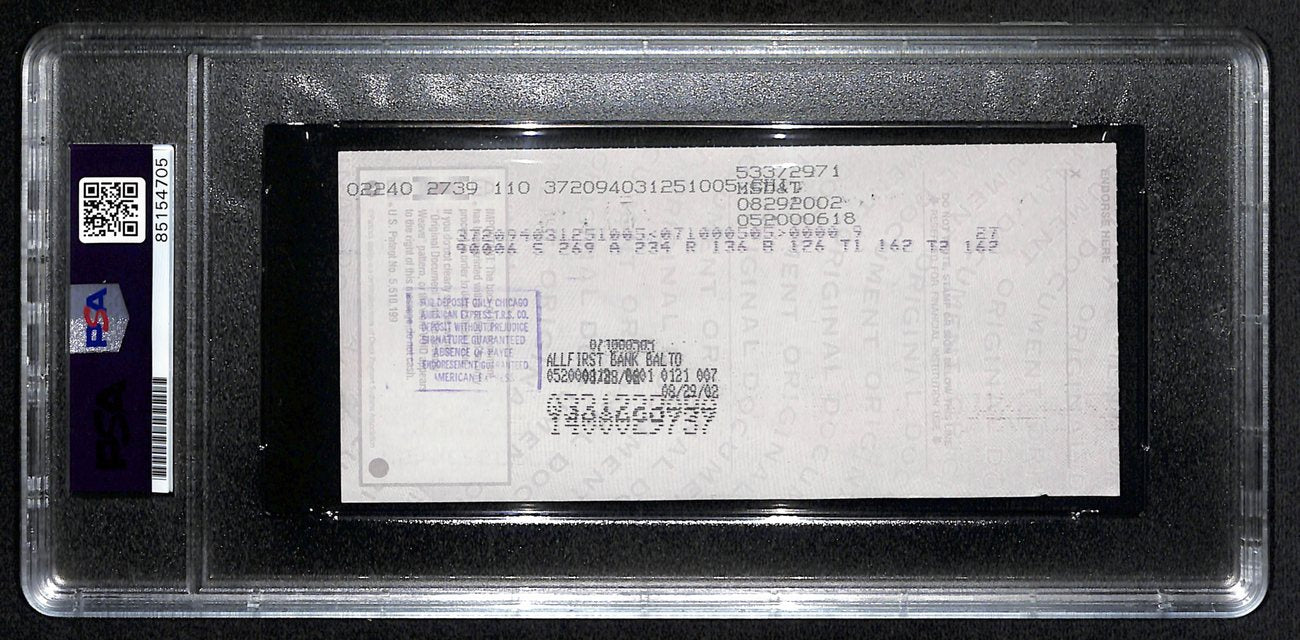 Johnny Unitas Signed 8/13/02 Check PSA/DNA MINT 9 188674