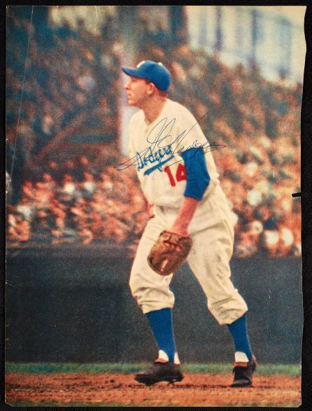 Gil Hodges HOF Autograph 8x10.75 Magazine Photo Brooklyn Dodgers Beckett 171675