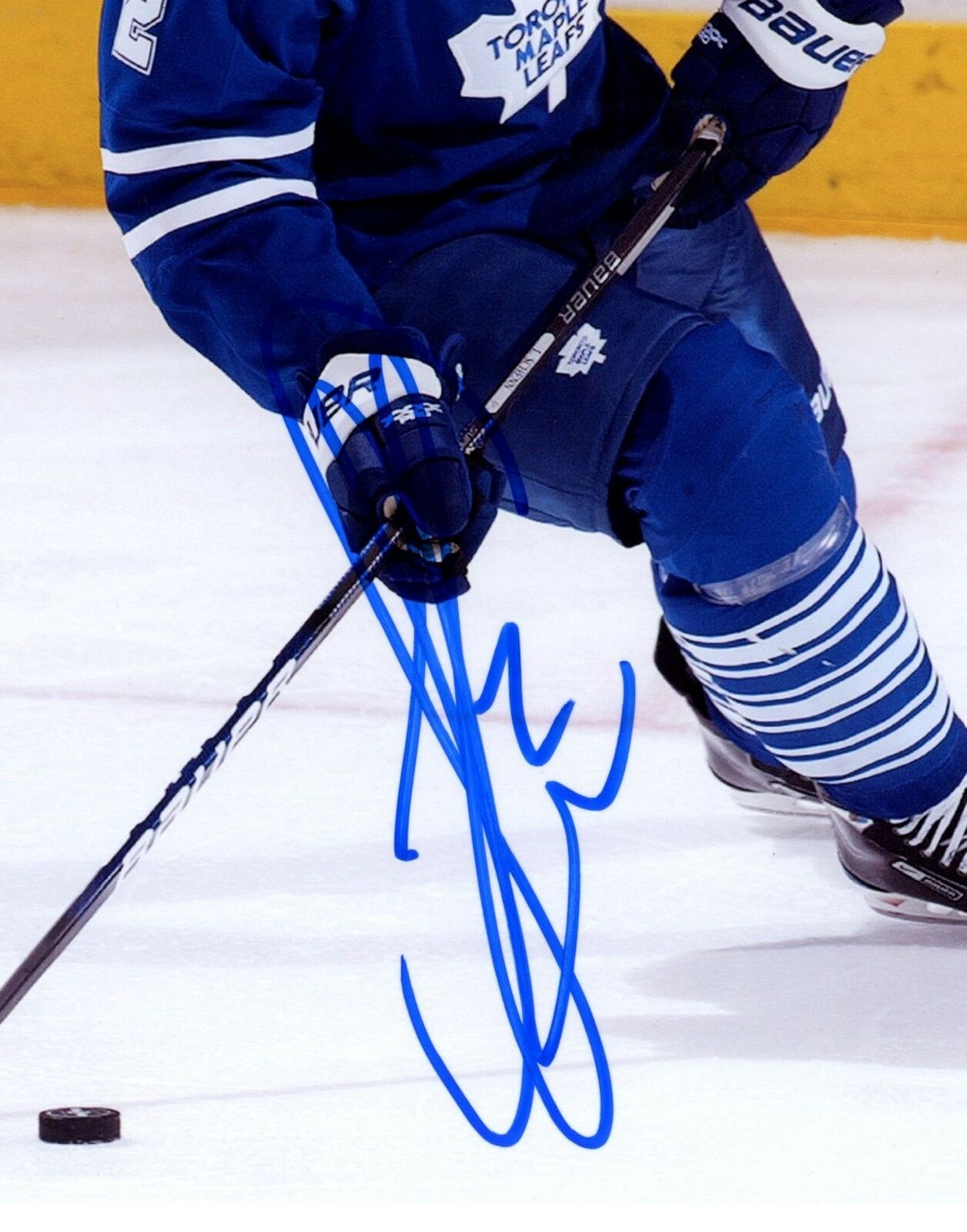 Luke Schenn Toronto Maple Leafs Signed/Autographed 8x10 Photo 153393