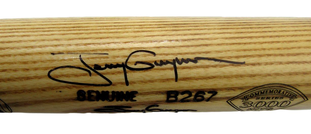 Tony Gwynn HOF Signed Louisville Slugger Bat with Stats Padres Beckett 190491