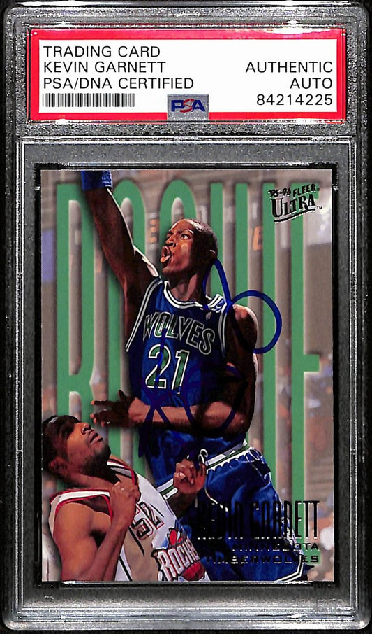 Kevin Garnett HOF Signed/Auto 1995 Fleer Rookie Card #274 Wolves PSA/DNA 193463