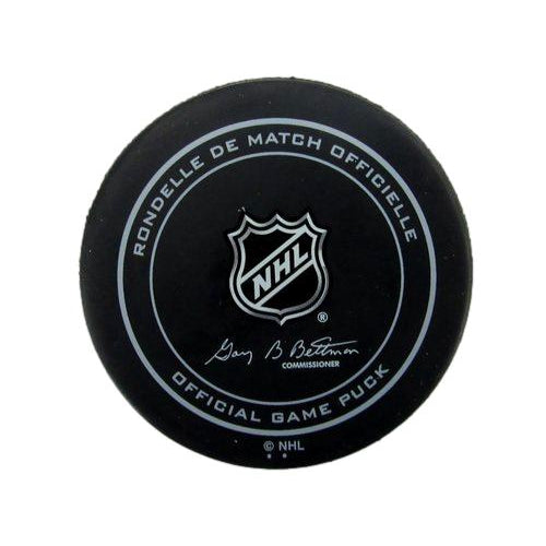 2017 Winter Classic Hockey Puck UNSIGNED Blackhawks vs. Blues 188493