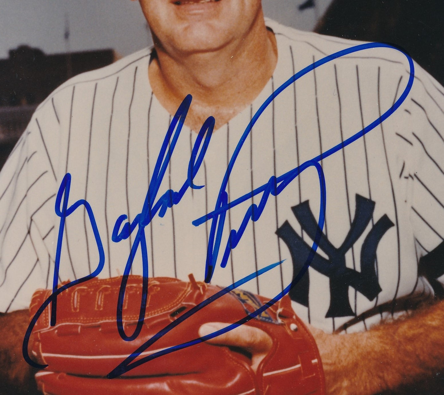 Gaylord Perry HOF Autographed 8x10 Photo New York Yankees JSA 181930