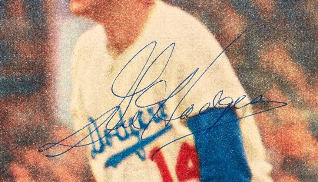 Gil Hodges HOF Autograph 8x10.75 Magazine Photo Brooklyn Dodgers Beckett 171675