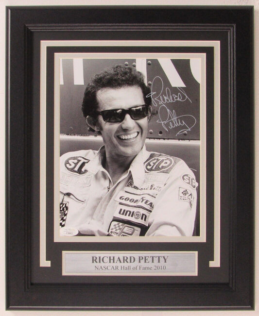 Richard Petty NASCAR Signed/Autographed 8x10 B/W Photo Framed Beckett 154378