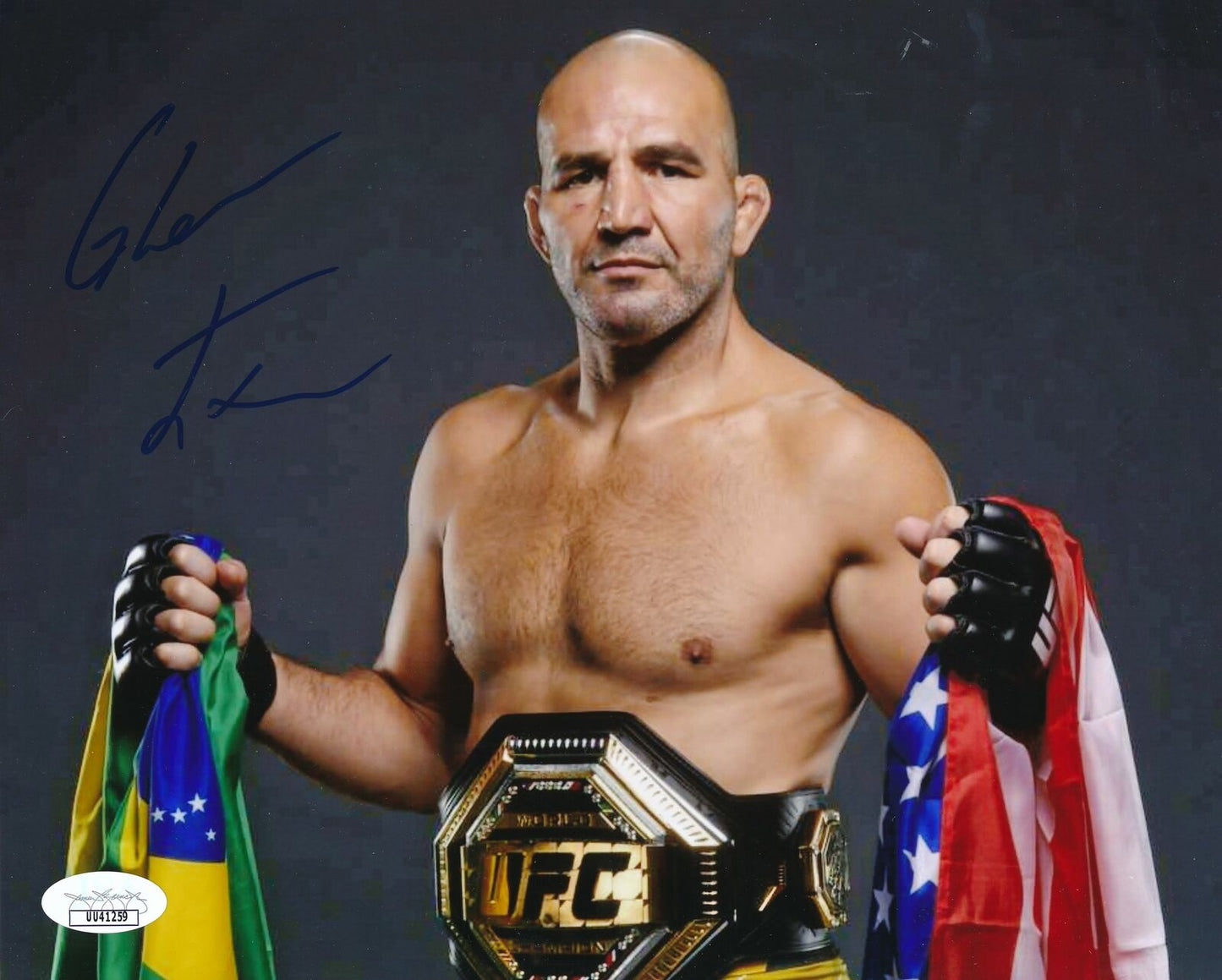 Glover Teixeira UFC Champ Signed/Autographed 8x10 Photo JSA 165548