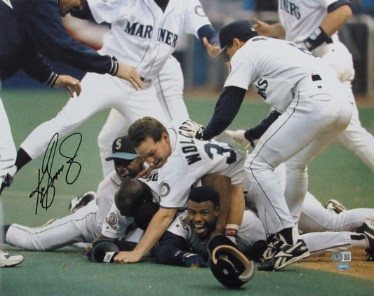 Ken Griffey Jr. HOF Autographed 16x20 Photo Seattle Mariners Beckett