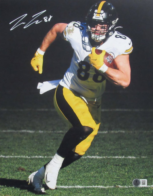 Pat Freiermuth Signed/Auto 11x14 Photo Pittsburgh Steelers Beckett 189661