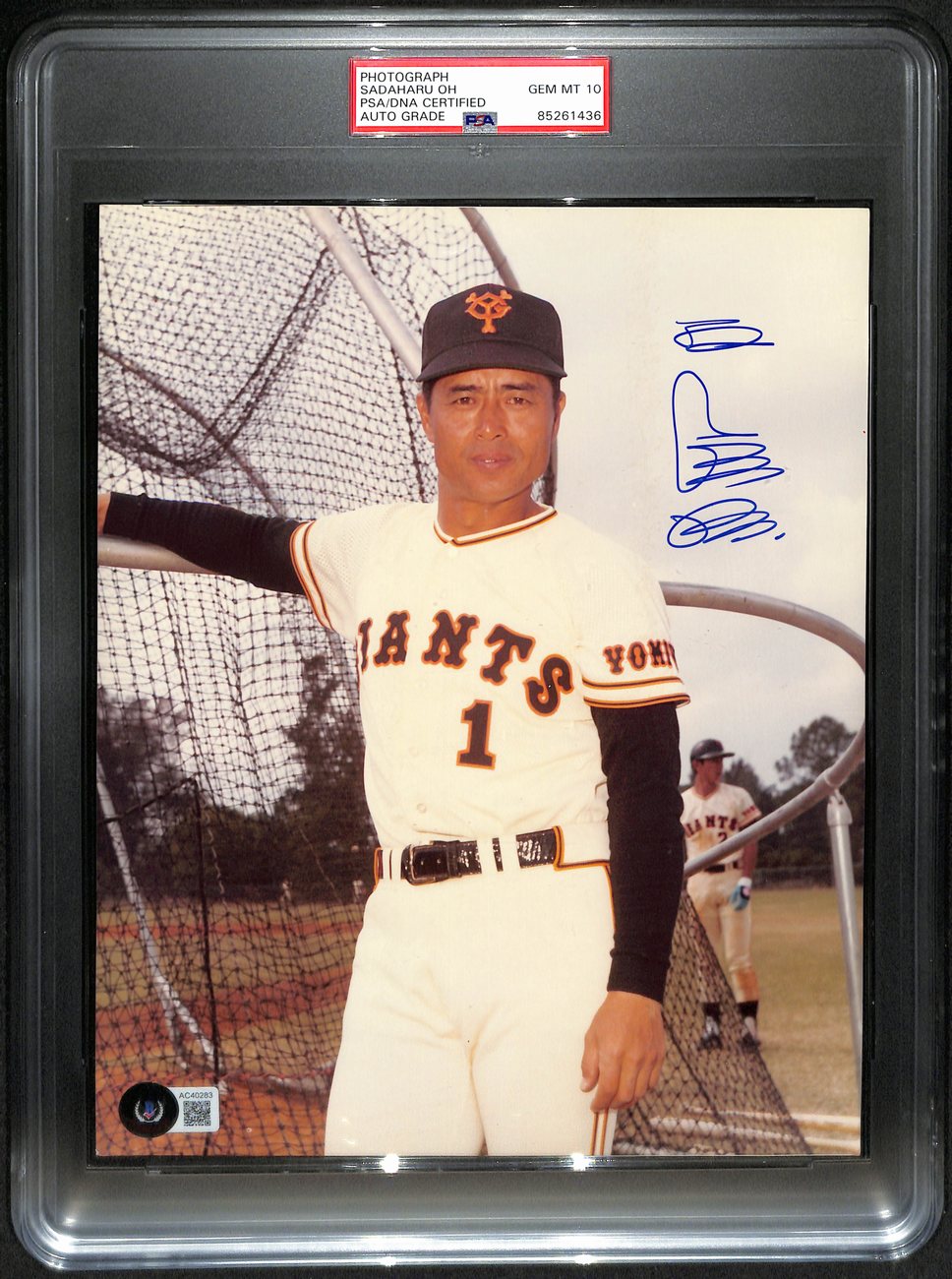 Sadaharu Oh Signed/Auto 8x10 Photo Yomiuri Giants PSA/DNA GEM MT 10 191840