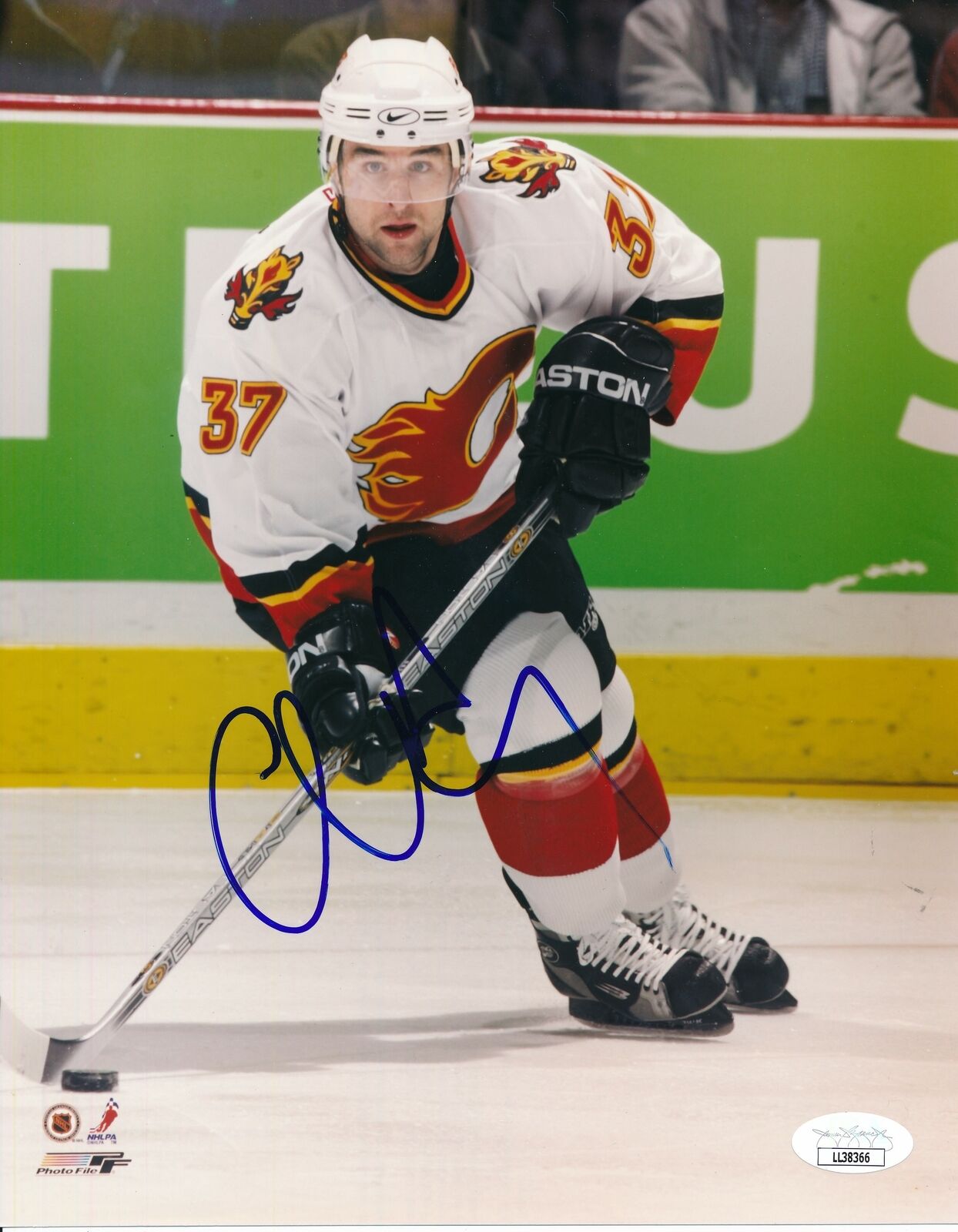 Chris Drury Calgary Flames Signed/Autographed 8x10 Photo JSA 157643