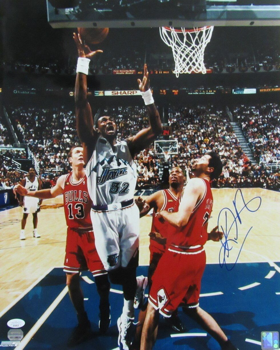 Karl Malone HOF Autographed 16x20 Photo Utah Jazz JSA